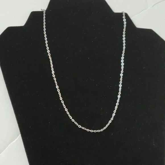 Vintage Estate Chain Necklace 20" Silver Tone Dainty - Picture 1 of 2